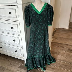 Vintage T & L MuuMuu Factory Hawaiian dress